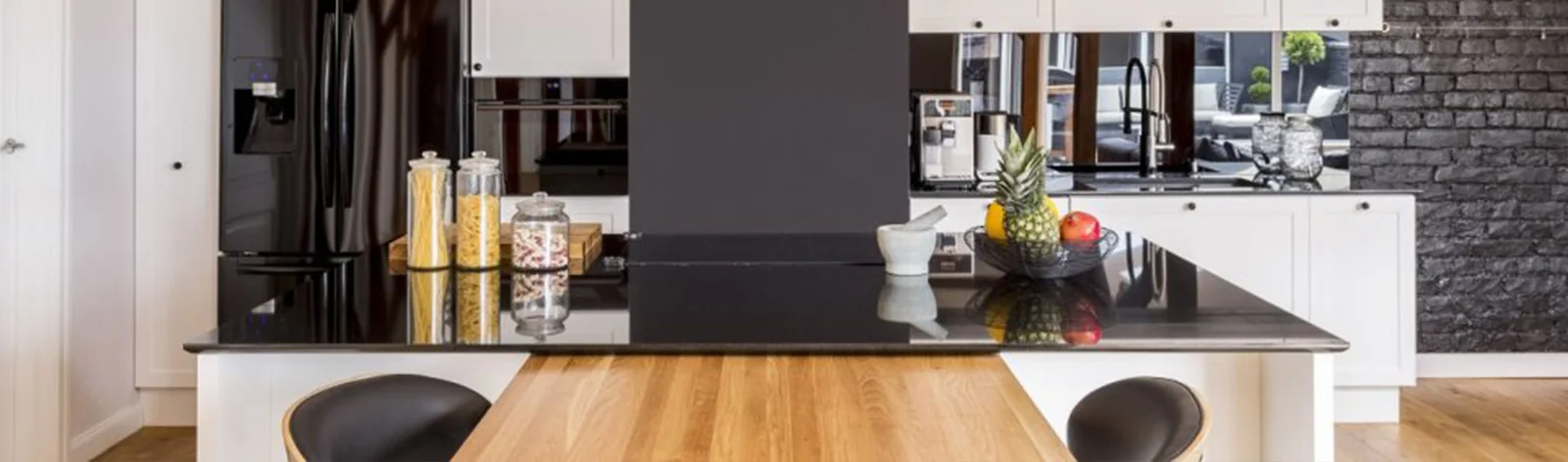 Glass worktop in a modern kitchen